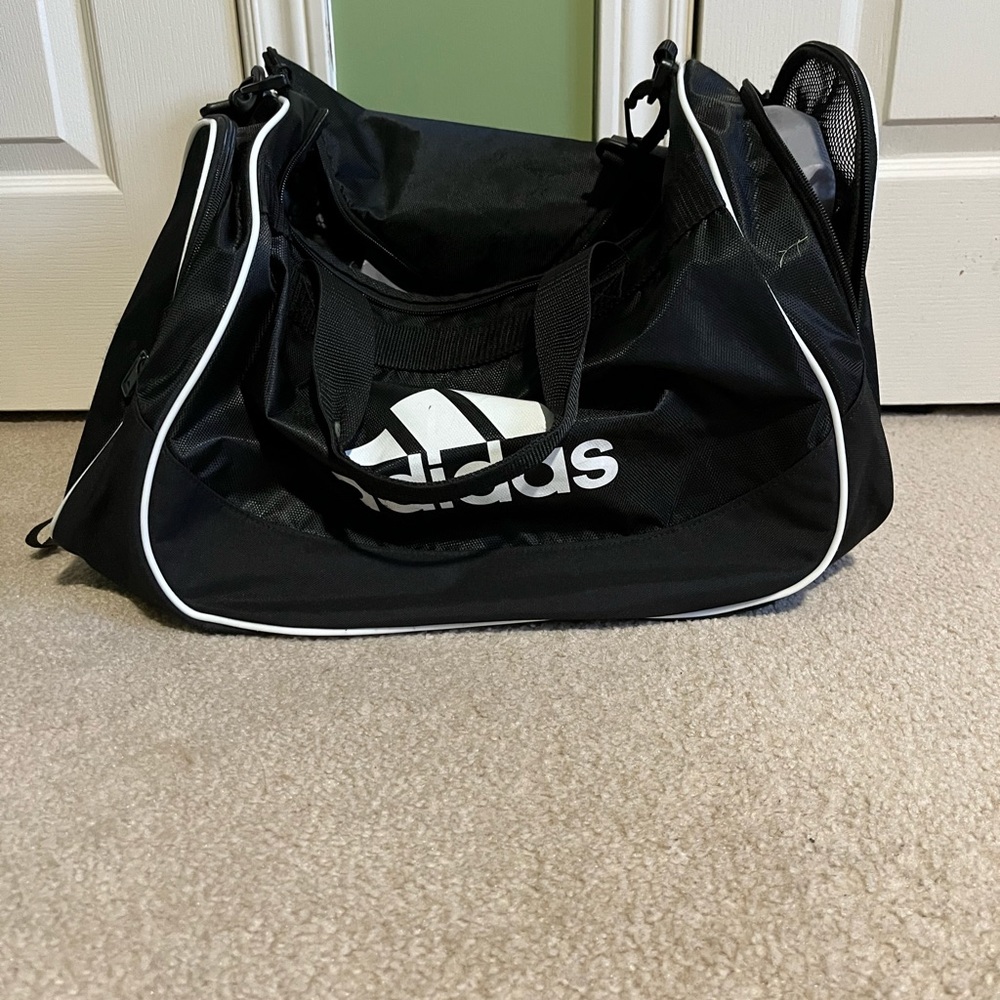 adidas bag - Picture 2 of 3